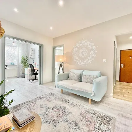 Family-Friendly Apartment With Free Parking In Bratislava Pressburg