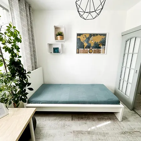 アパート Family-Friendly Apartment With Free Parking In Bratislava *