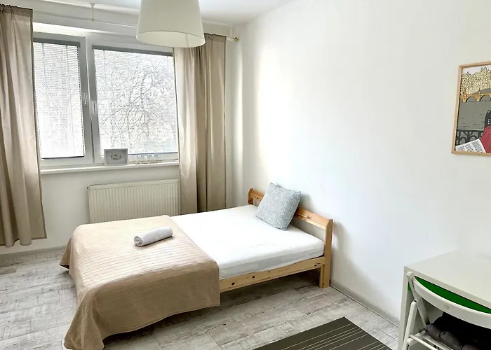 Family-friendly With Free Parking In *