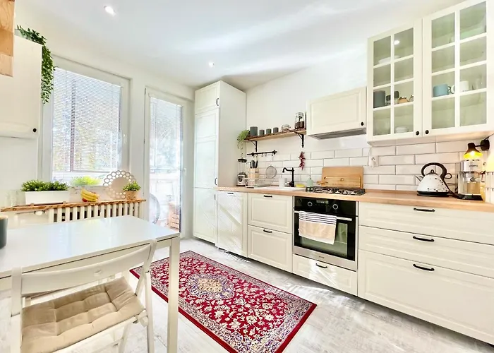 Family-friendly With Free Parking In