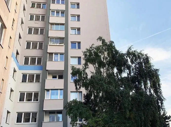 Family-friendly With Free Parking In Апартаменти Братислава
